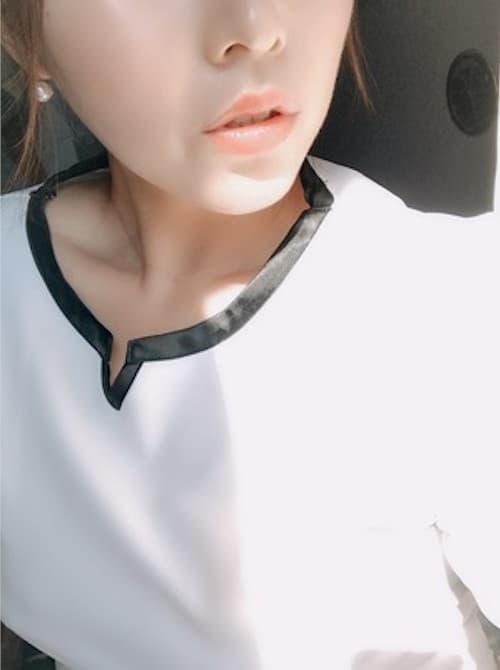 RAJEUNIR TOKYO (ラジュニール東京) 倉田 のりか